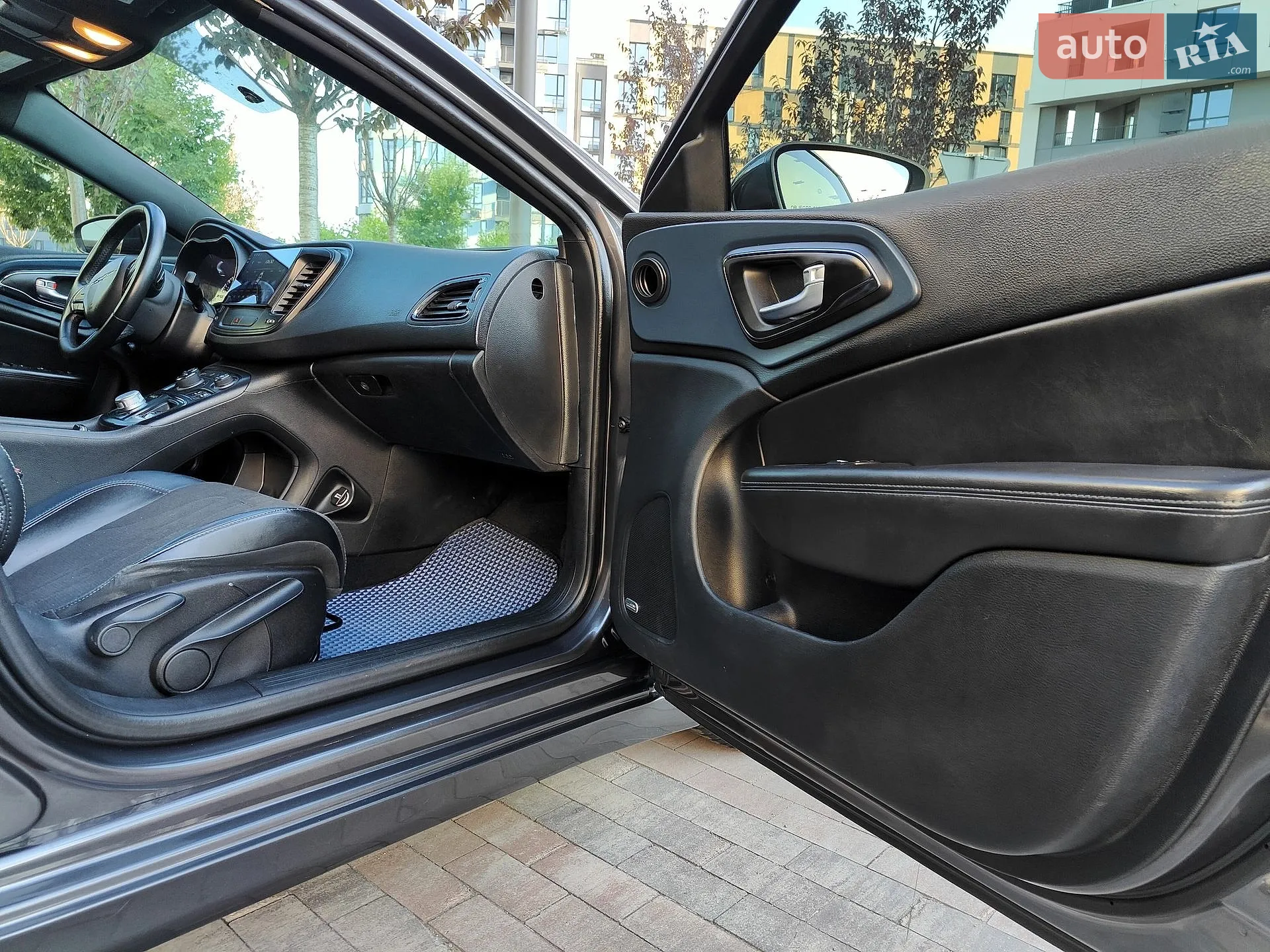 2014 Chrysler 200 - мініатюра 51