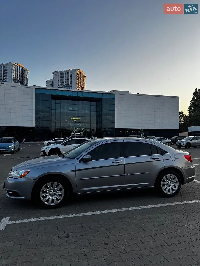 2014 Chrysler 200 - мініатюра 4