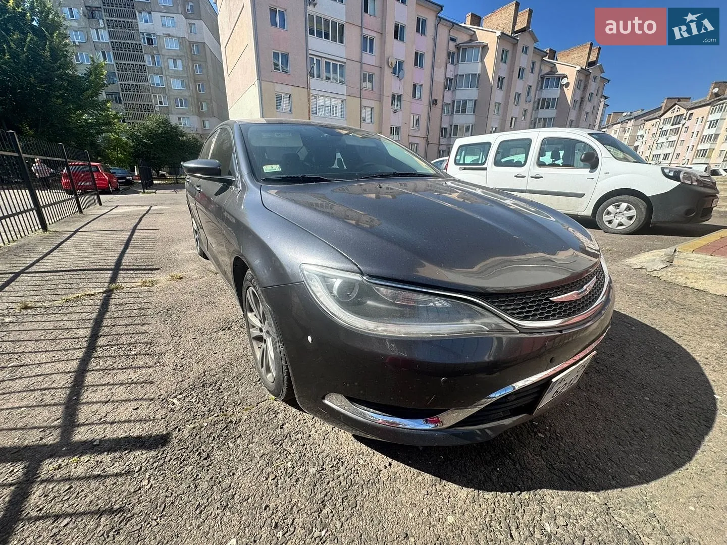 2015 Chrysler 200 - мініатюра 2