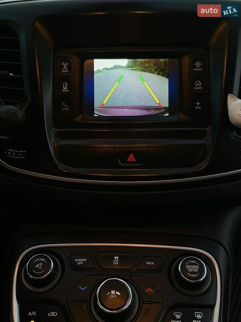 2015 Chrysler 200 - мініатюра 8