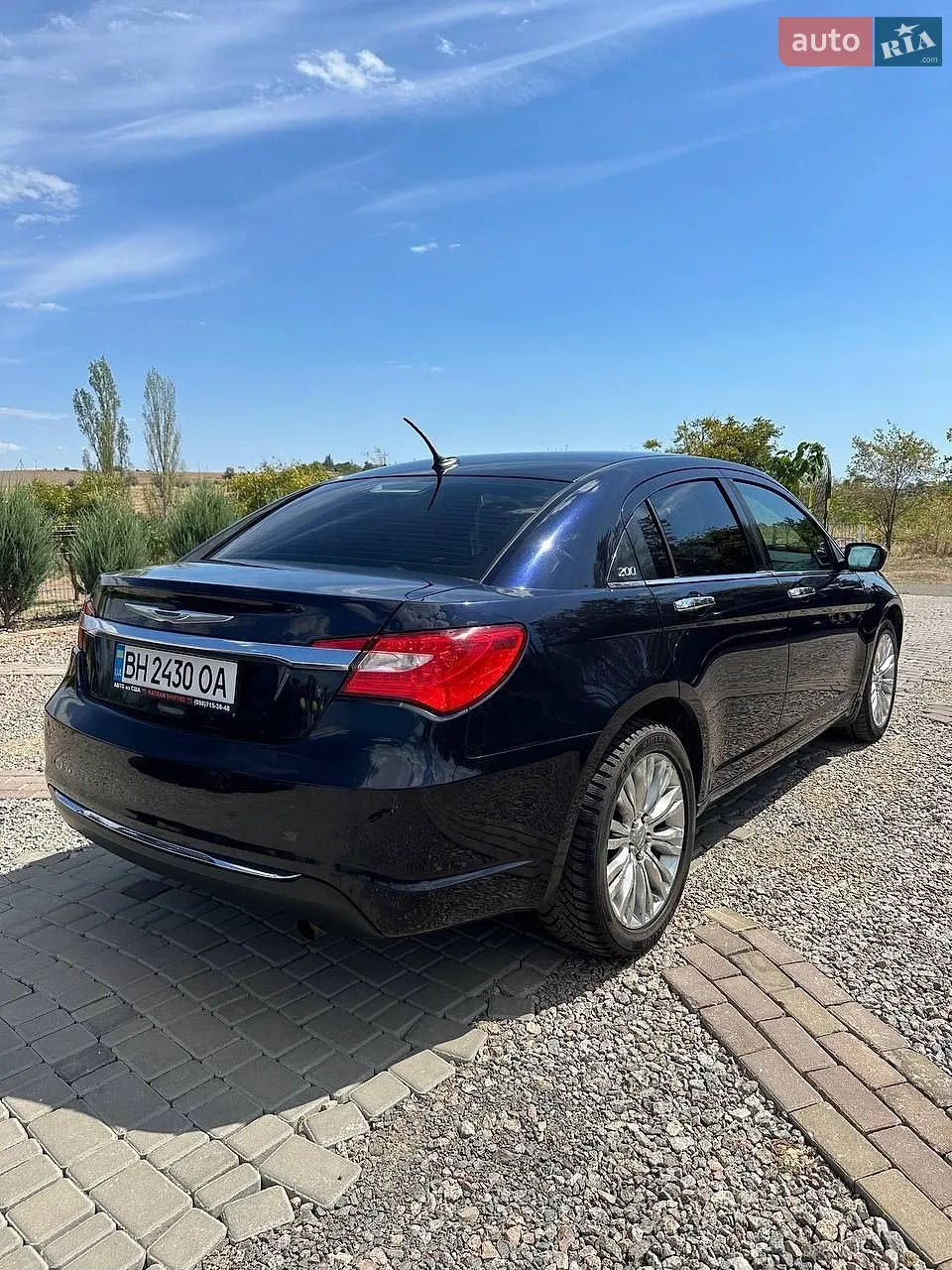 2011 Chrysler 200 - мініатюра 4
