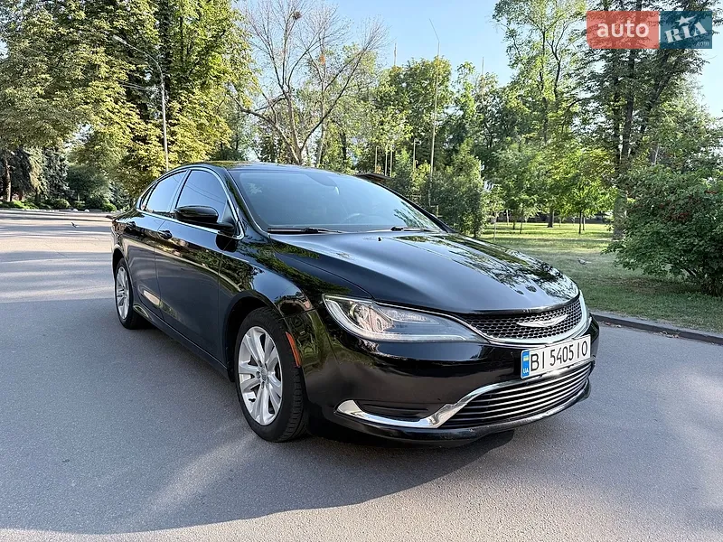 Chrysler 200