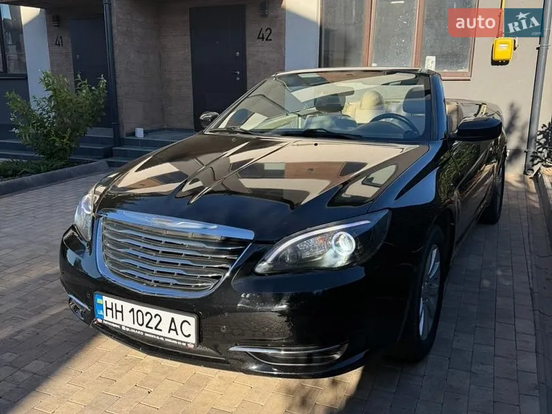 Chrysler 200