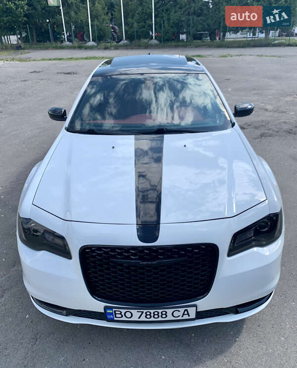 Седан Chrysler 300 S 2018 в Тернополе фото 14 Седан Chrysler 300 S 2018 в Тернополе