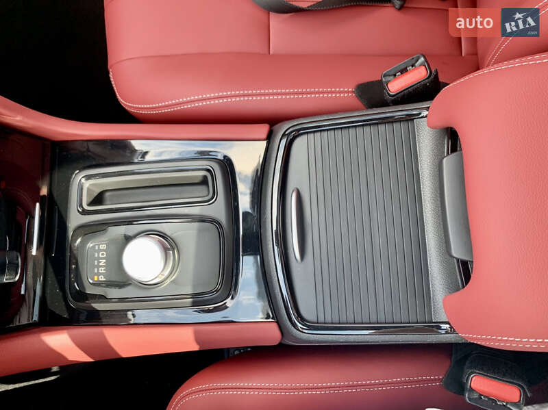 Седан Chrysler 300 S 2018 в Тернополе фото 73 Седан Chrysler 300 S 2018 в Тернополе