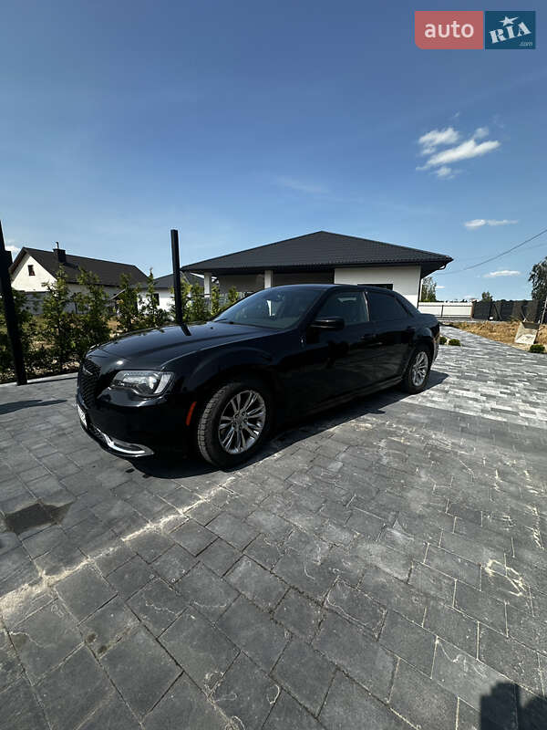 Седан Chrysler 300 S 2015 в Ковеле