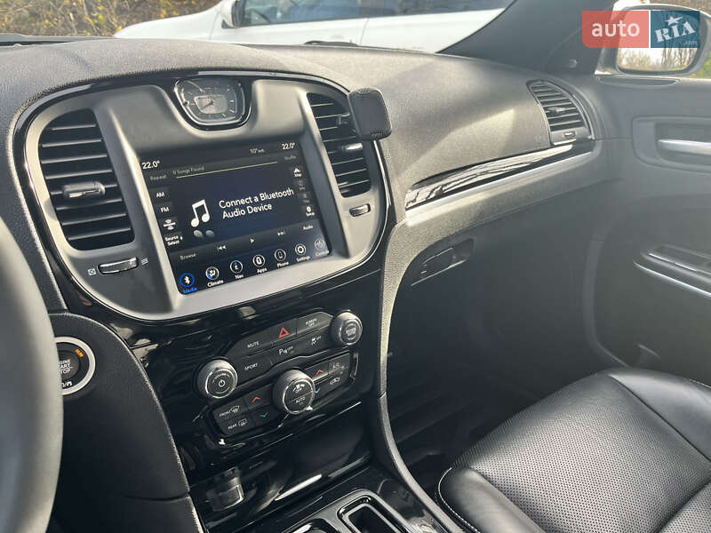 Седан Chrysler 300 S 2022 в Одесі