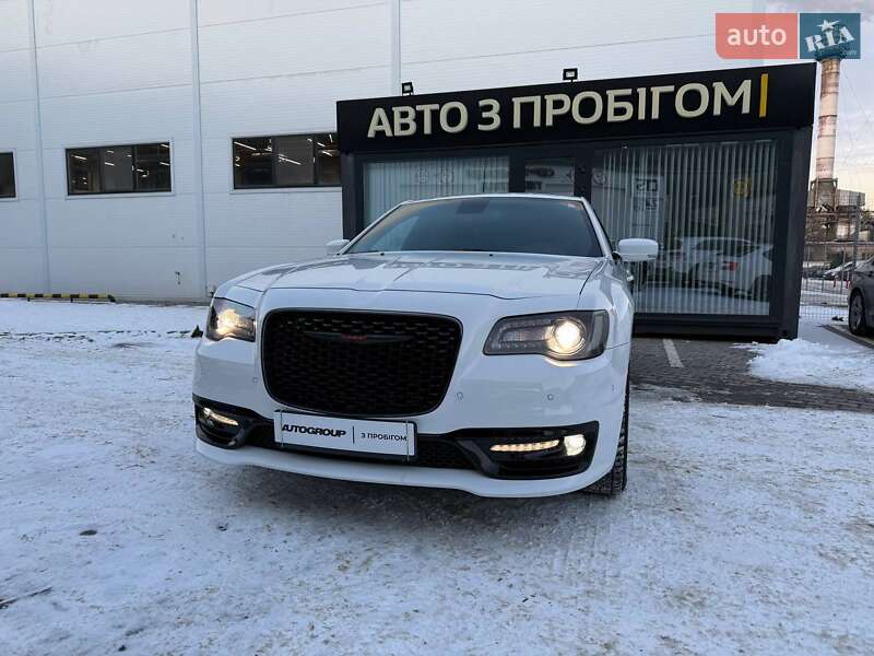 Седан Chrysler 300 S 2022 в Одессе