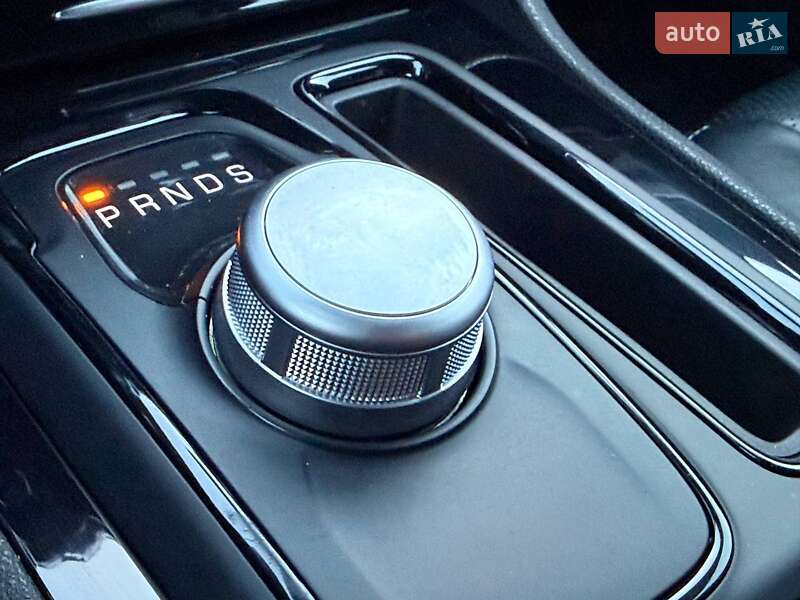 Седан Chrysler 300 S 2022 в Одессе