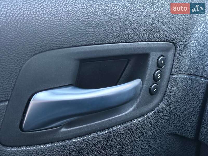 Седан Chrysler 300 S 2022 в Одессе