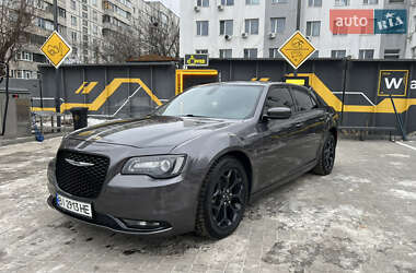 Седан Chrysler 300 S 2015 в Харкові