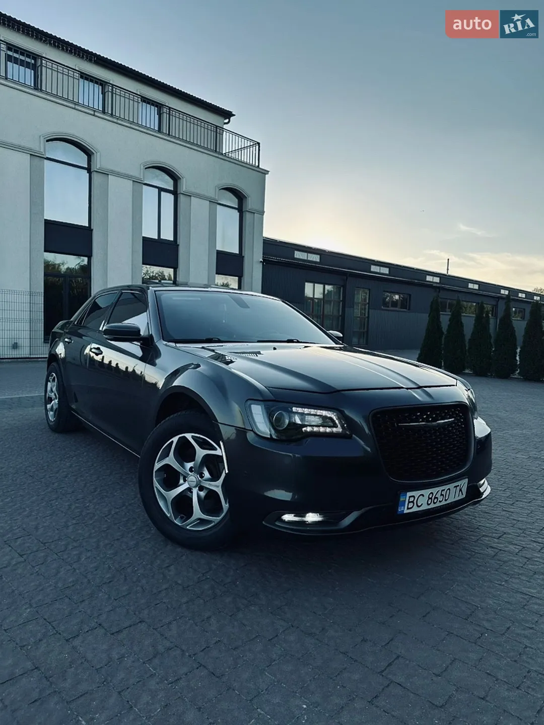 2018 Chrysler 300 - мініатюра 2