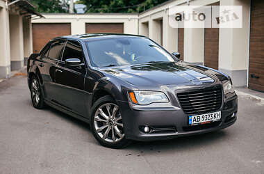 Седан Chrysler 300 2014 в Вінниці