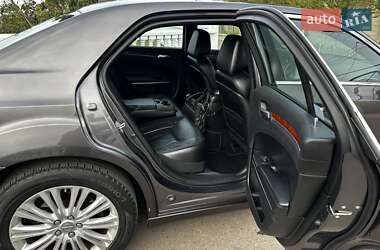 Седан Chrysler 300 2014 в 