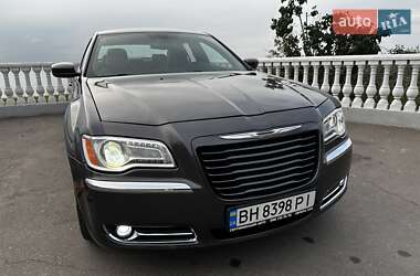 Седан Chrysler 300 2014 в 