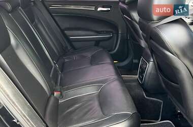 Седан Chrysler 300 2018 в 