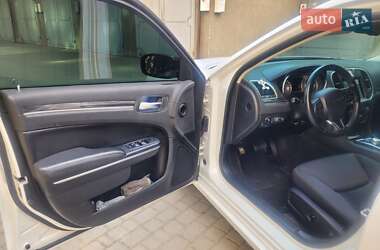 Седан Chrysler 300 2018 в 