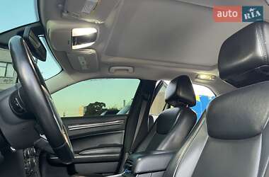 Седан Chrysler 300 2016 в 
