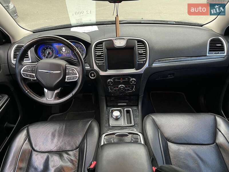 Седан Chrysler 300 2018 в Києві
