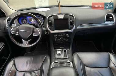 Седан Chrysler 300 2018 в 