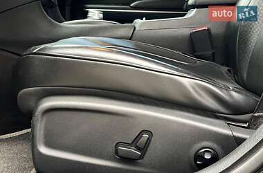 Седан Chrysler 300 2018 в 