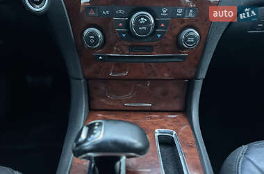 Седан Chrysler 300 2012 в 