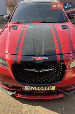 Седан Chrysler 300 2016 в 