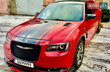 Седан Chrysler 300 2016 в 