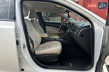 Седан Chrysler 300 2017 в  фото 58 Седан Chrysler 300 2017 в