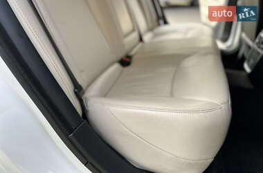 Седан Chrysler 300 2017 в  фото 69 Седан Chrysler 300 2017 в