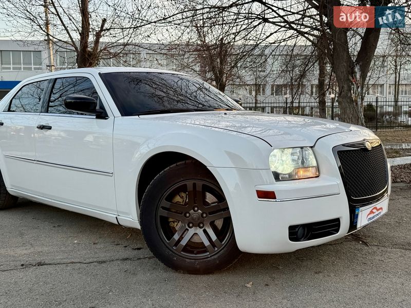Седан Chrysler 300 2008 в Киеве