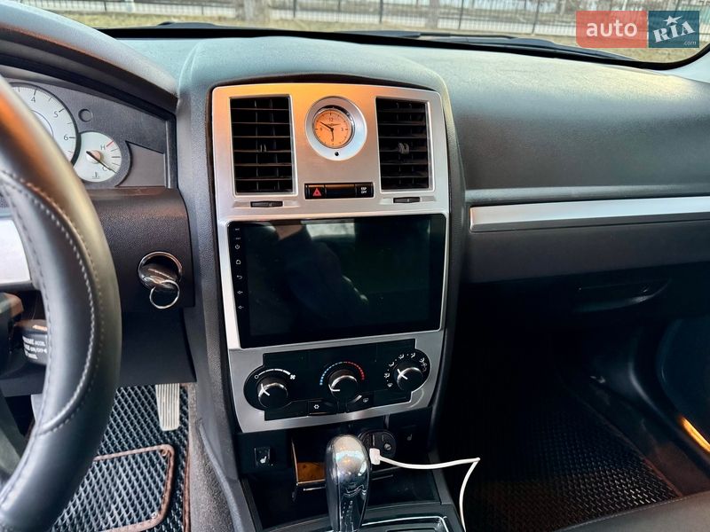 Седан Chrysler 300 2008 в Киеве