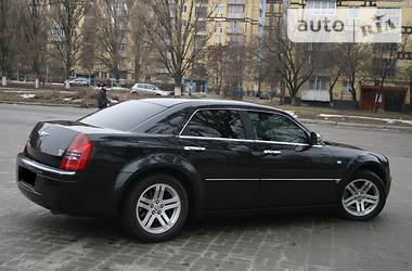 Седан Chrysler 300C 2006 в 