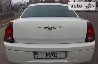 Седан Chrysler 300C 2004 в Одесі