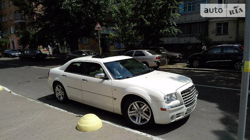 Седан Chrysler 300C 2007 в Києві