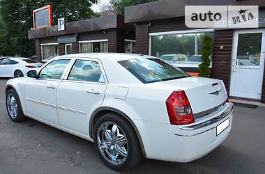 Седан Chrysler 300C 2010 в Одессе