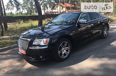  Chrysler 300C 2012 в Киеве