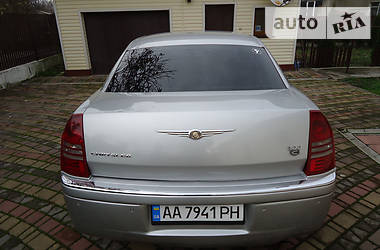 Седан Chrysler 300C 2005 в Ивано-Франковске