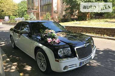 Седан Chrysler 300C 2008 в Ровно