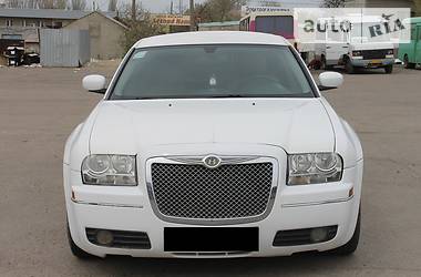 Лимузин Chrysler 300C 2005 в Николаеве