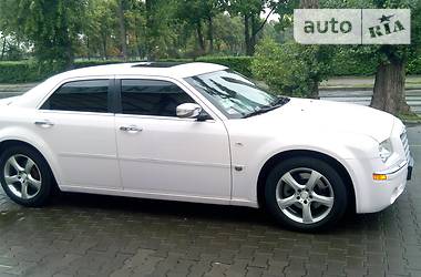 Седан Chrysler 300C 2005 в Киеве