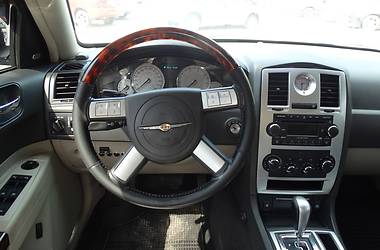 Седан Chrysler 300C 2005 в Днепре