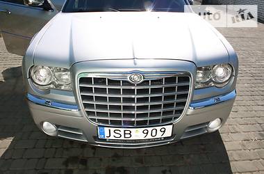 Седан Chrysler 300C 2008 в Черновцах