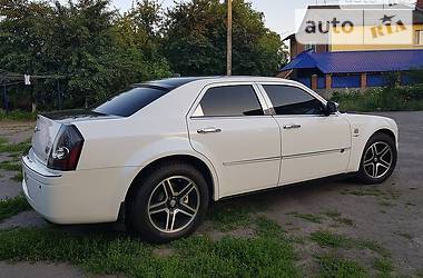 Седан Chrysler 300C 2008 в Миргороде