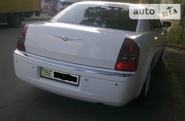 Седан Chrysler 300C 2006 в Миколаєві