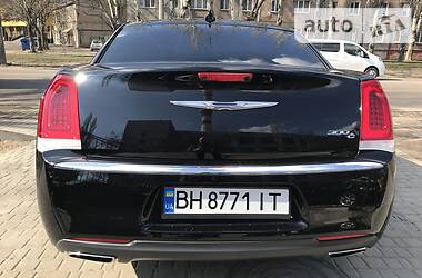 Седан Chrysler 300C 2015 в Одесі