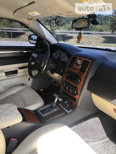 Седан Chrysler 300C 2005 в Вінниці