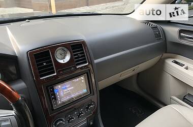 Седан Chrysler 300C 2006 в 