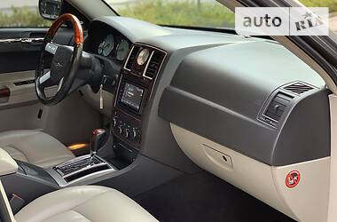 Седан Chrysler 300C 2006 в 