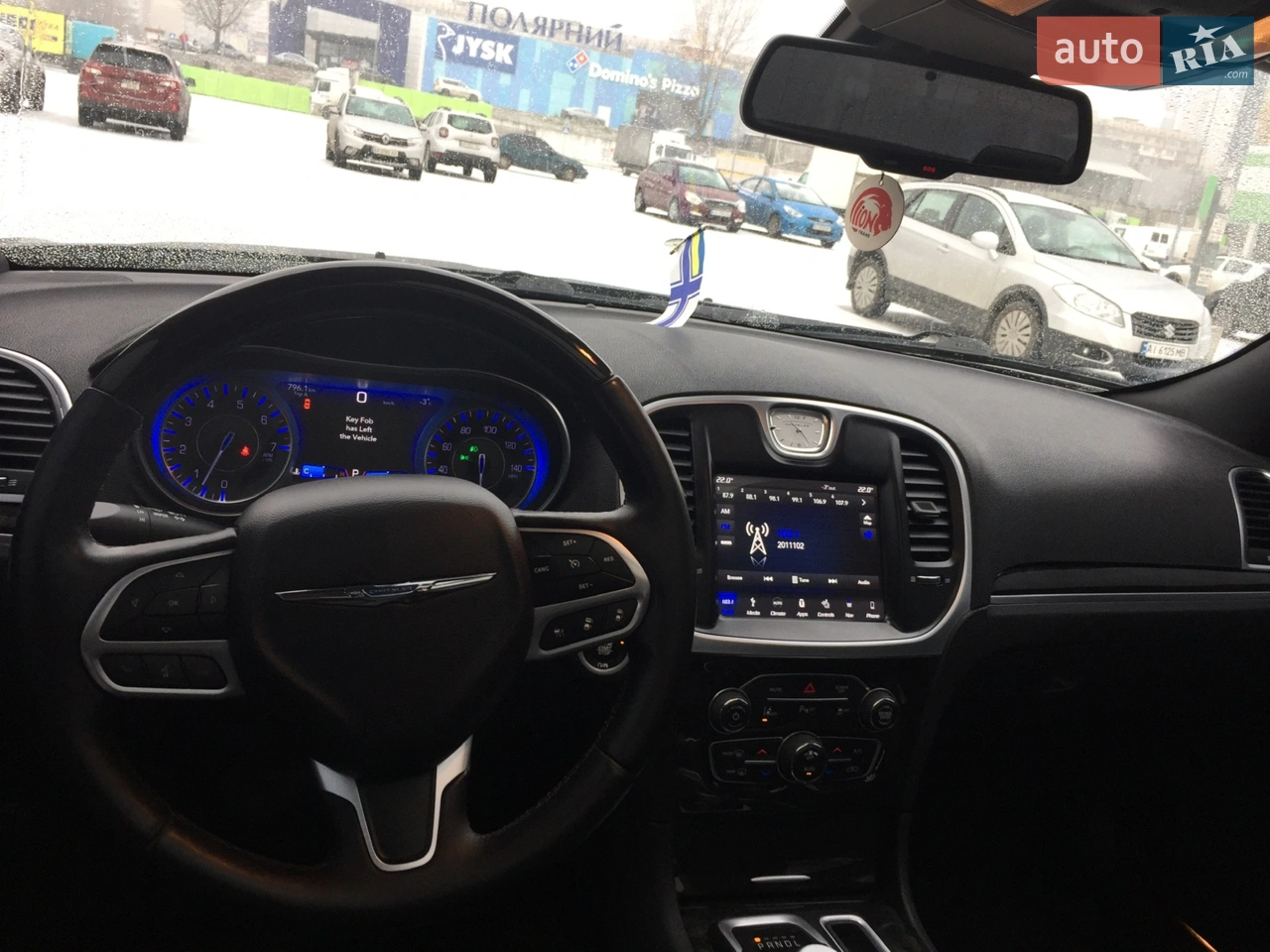 2017 Chrysler 300C - мініатюра 19